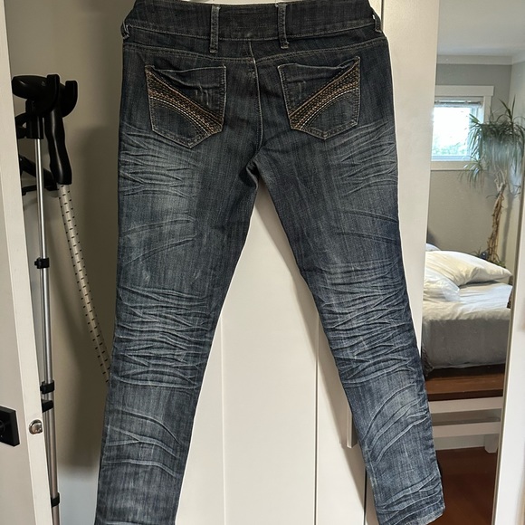 Almost Famous Jeans - Picture 2 of 3